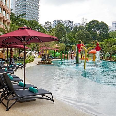 Sunway Resort Hotel Petaling Dzsaja Kültér fotó The water playground at Shangri-La Hotel, Kuala Lumpur